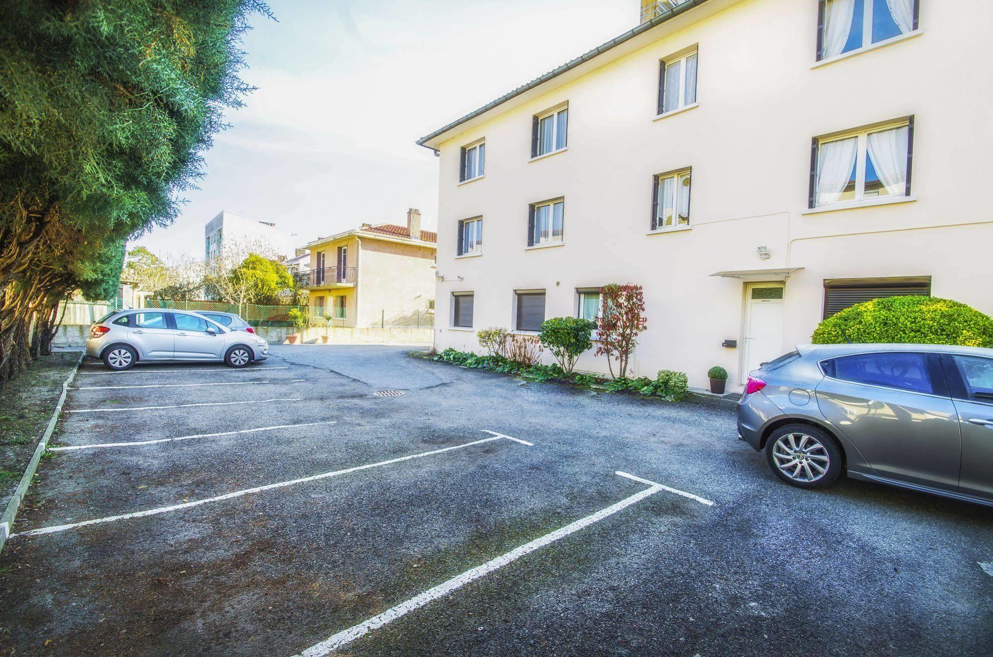 Hotel Prado Avec Parking - Proche Zenith Тулуза Екстер'єр фото